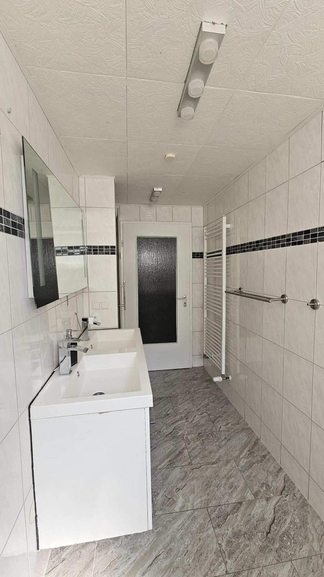 Gruendauer Monteurwohnung/Studentenwohnung Dış mekan fotoğraf