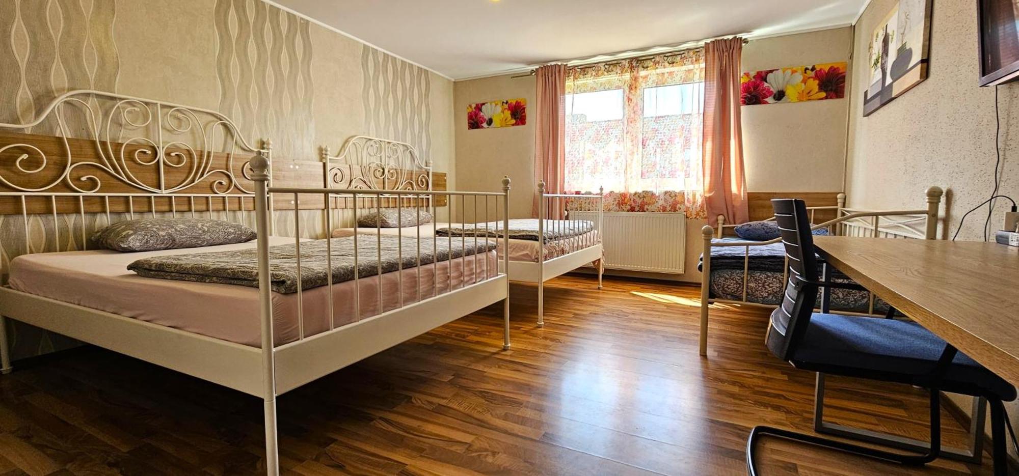 Gruendauer Monteurwohnung/Studentenwohnung Dış mekan fotoğraf