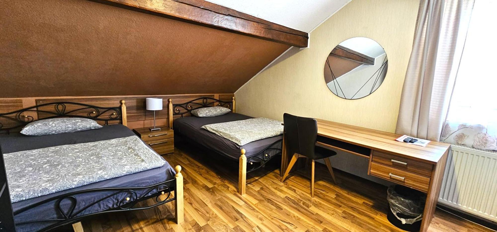 Gruendauer Monteurwohnung/Studentenwohnung Dış mekan fotoğraf