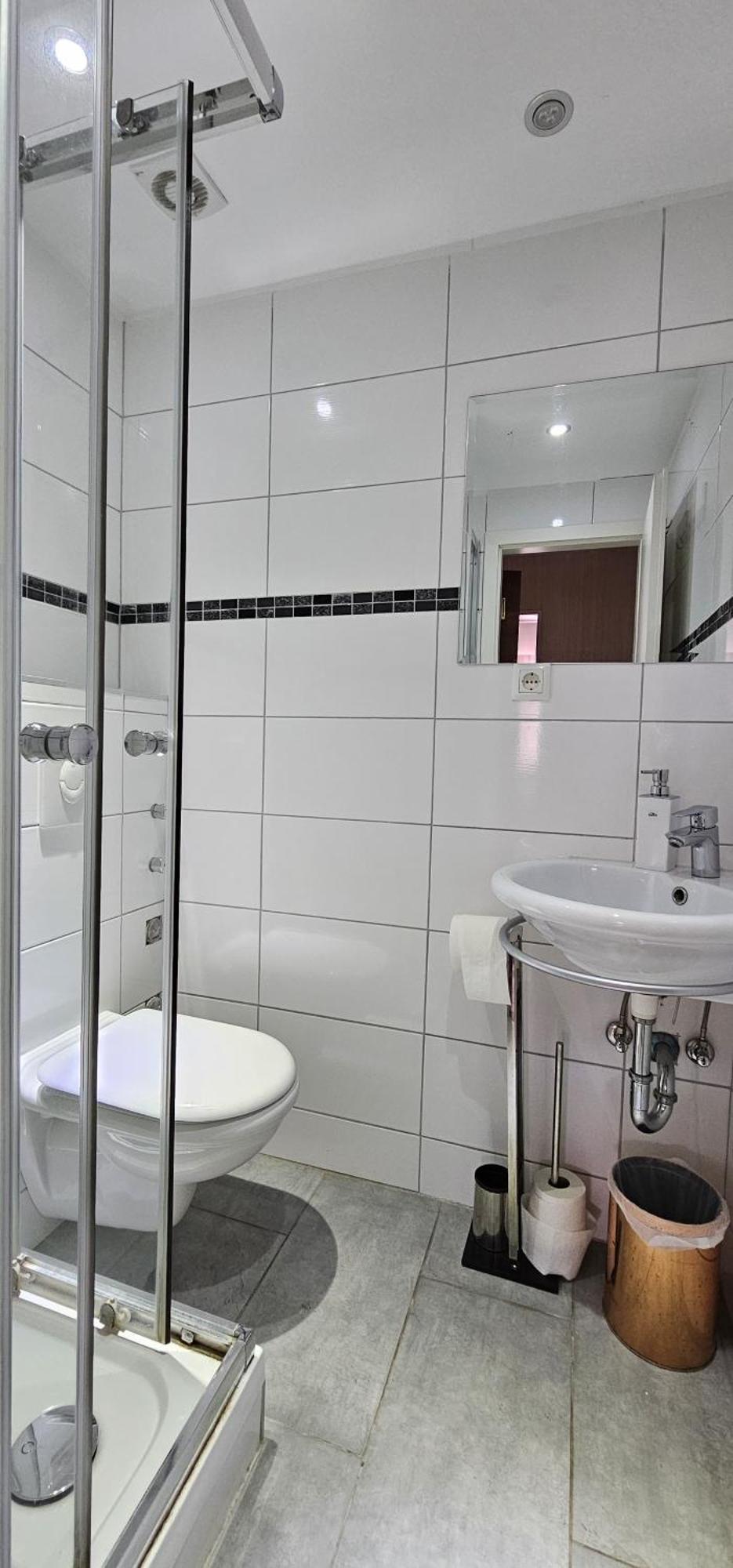 Gruendauer Monteurwohnung/Studentenwohnung Dış mekan fotoğraf