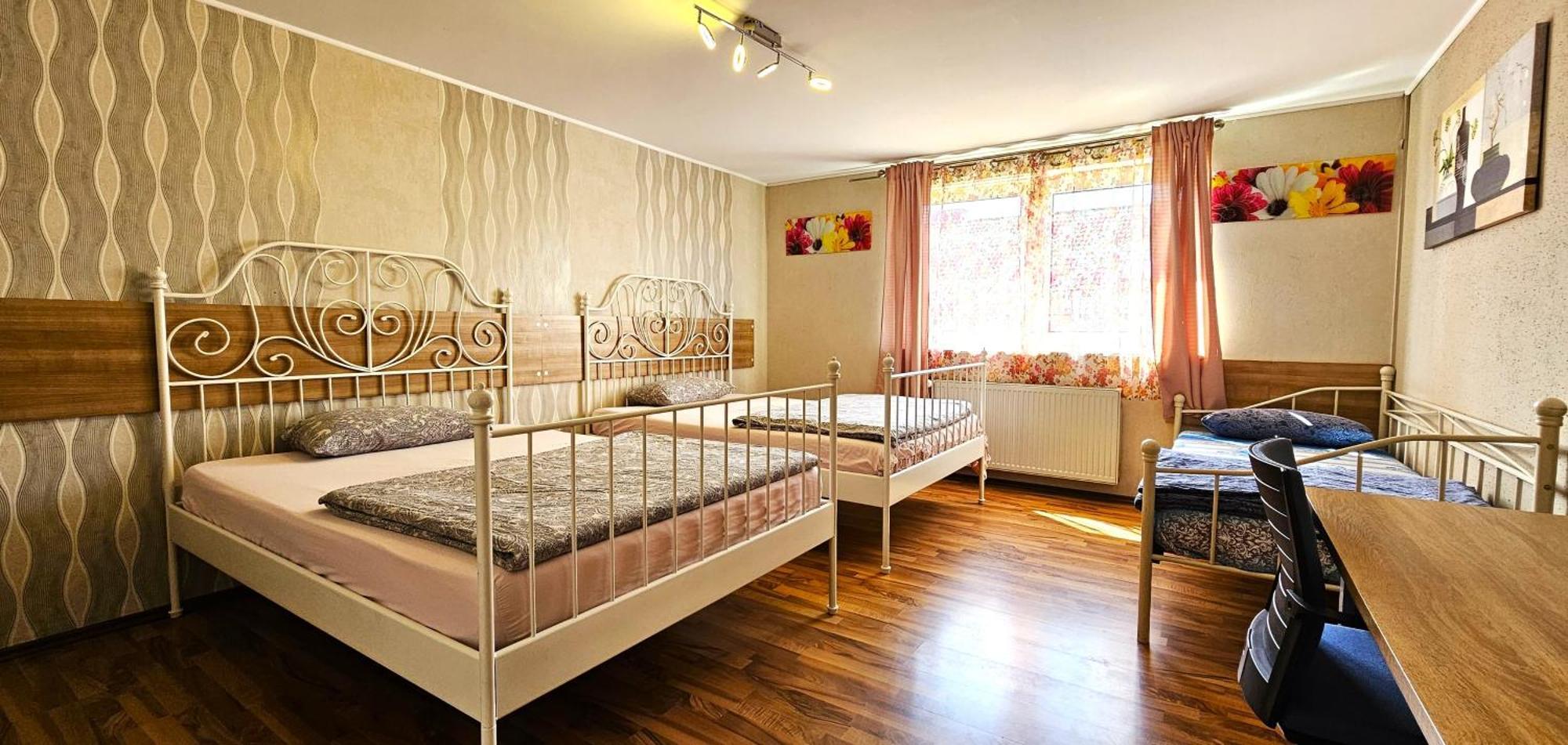 Gruendauer Monteurwohnung/Studentenwohnung Dış mekan fotoğraf