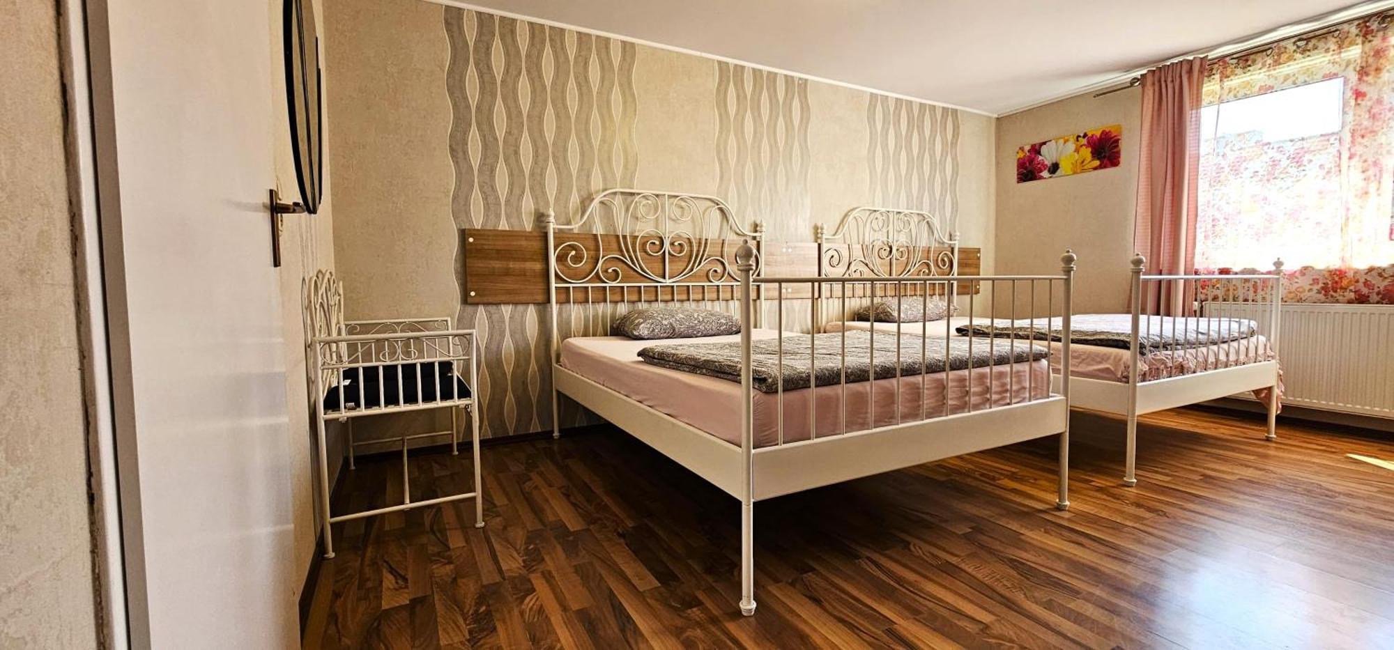 Gruendauer Monteurwohnung/Studentenwohnung Dış mekan fotoğraf